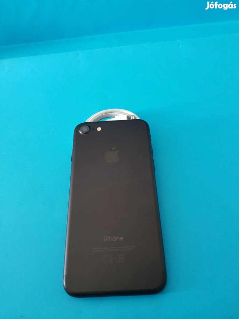Apple iphone 7 128GB Kártyafüggetlen fekete színű jó állapotú mobiltel