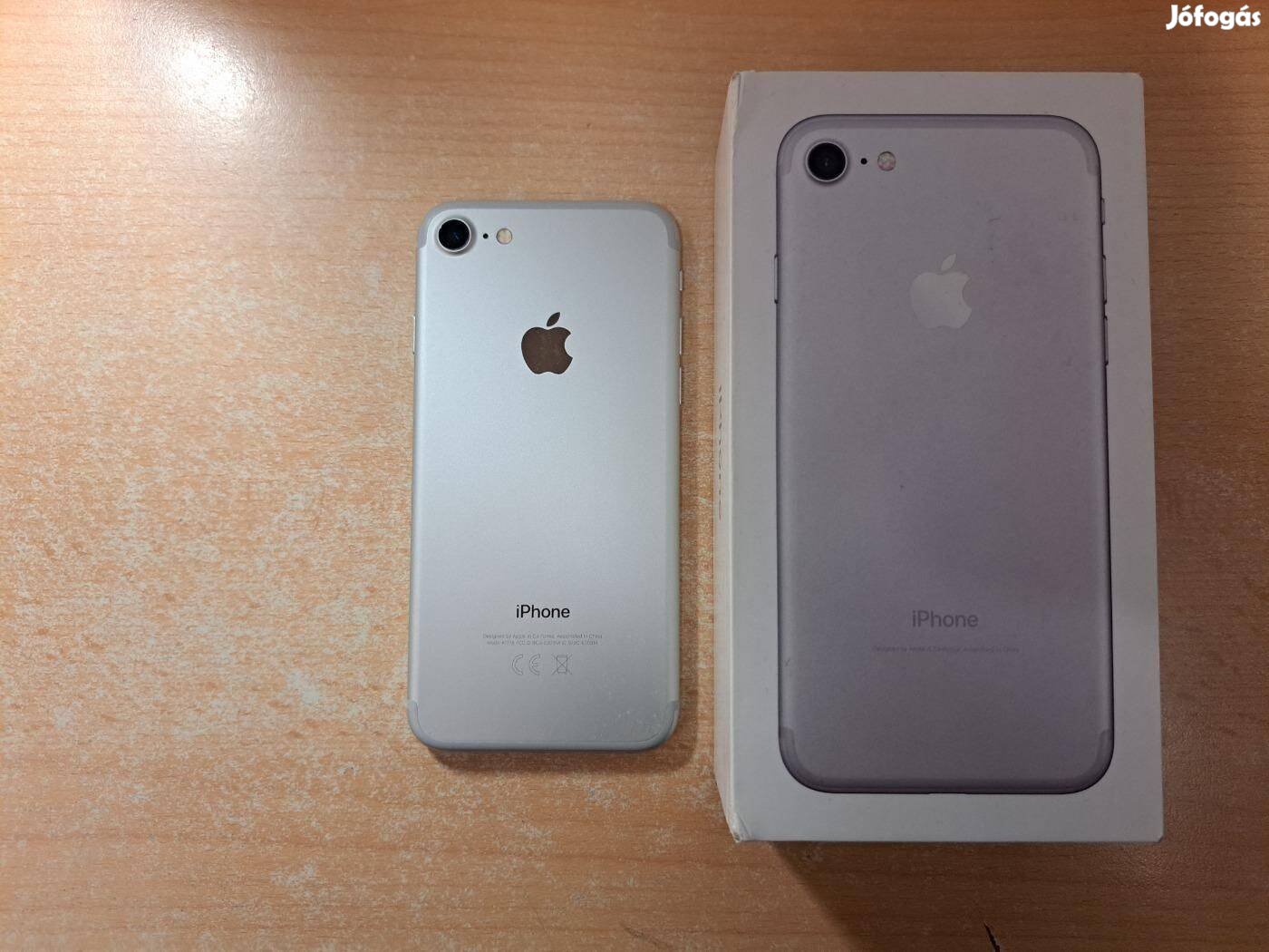 Apple iphone 7 32GB Ezüst Független Újszerű Garis !