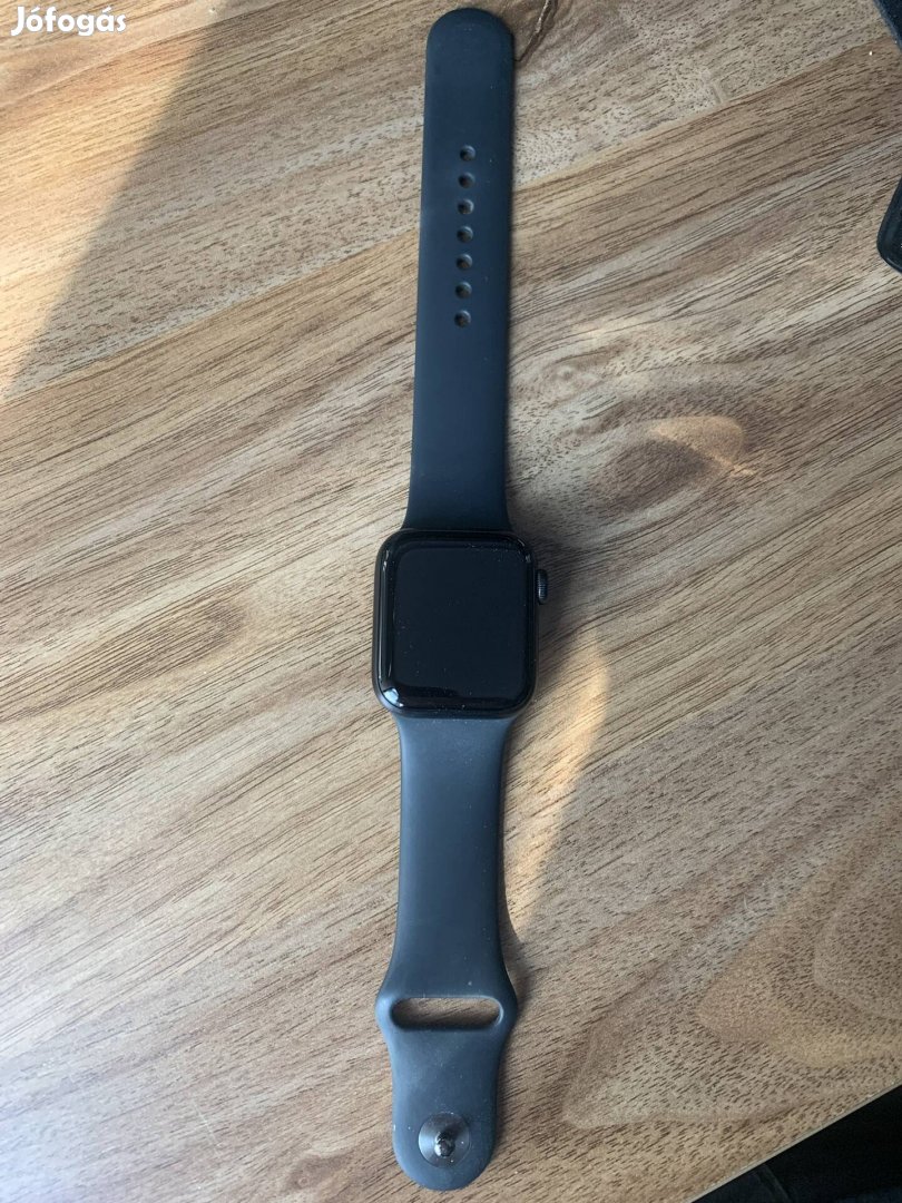 Apple watch SE 40 mm, 2. generációs (2022), WiFi-s