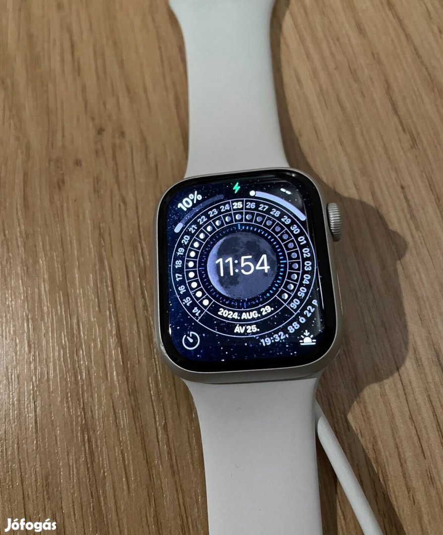 Apple watch series 8 