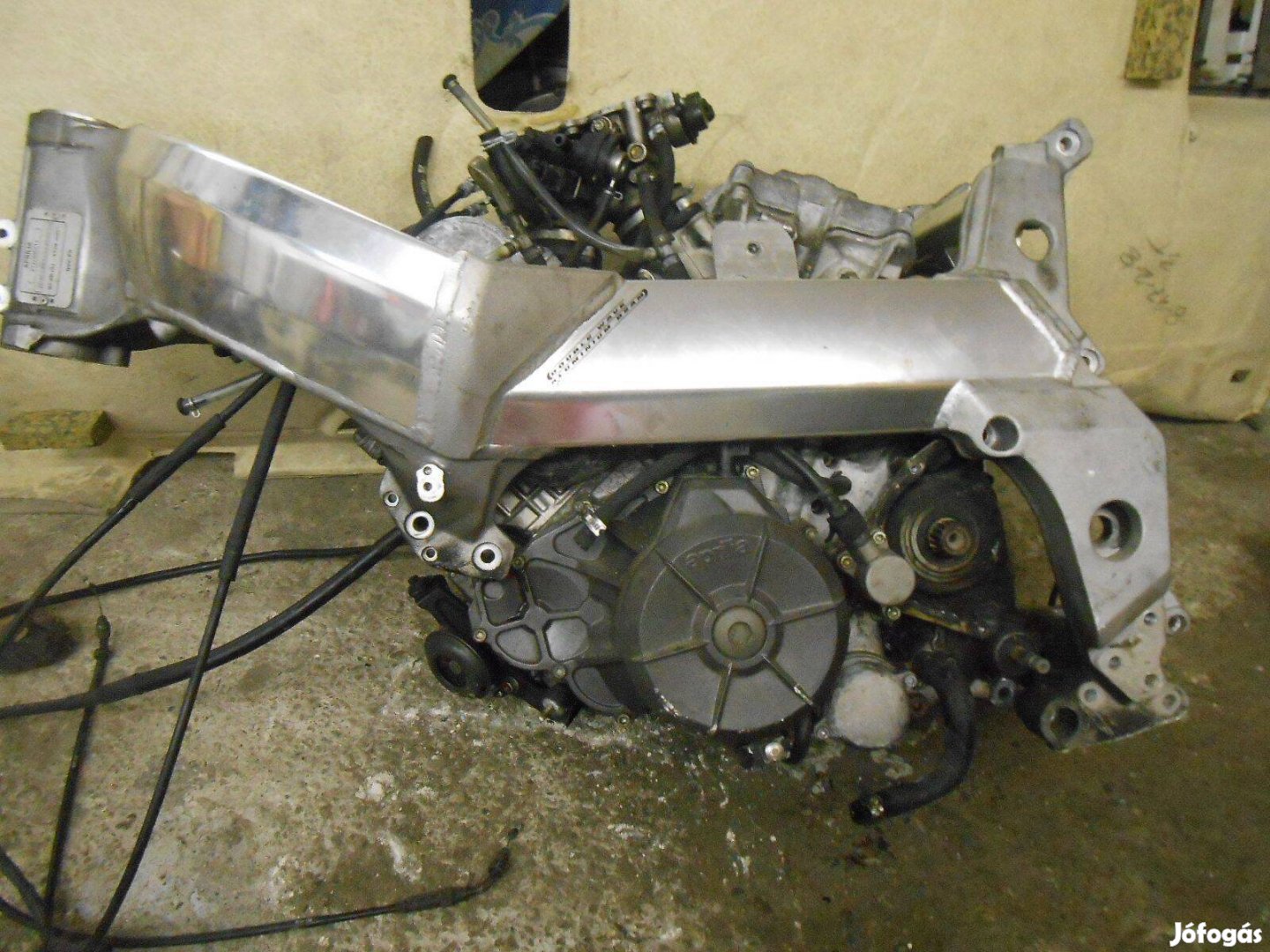 Aprilia ETV 1000 Caponord,2006-os,Osztrák papiros főváz eladó