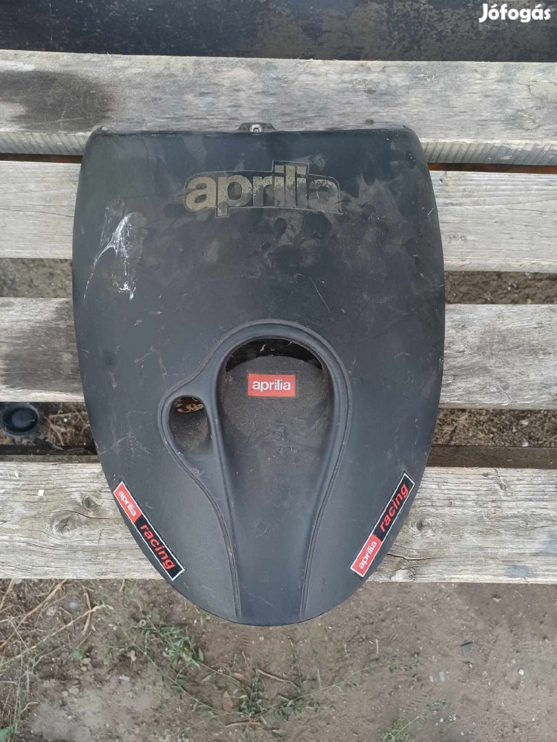Aprilia Gulliver Első idom betét