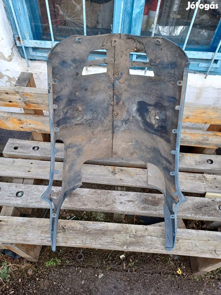 Aprilia Leonardo 250 has idom