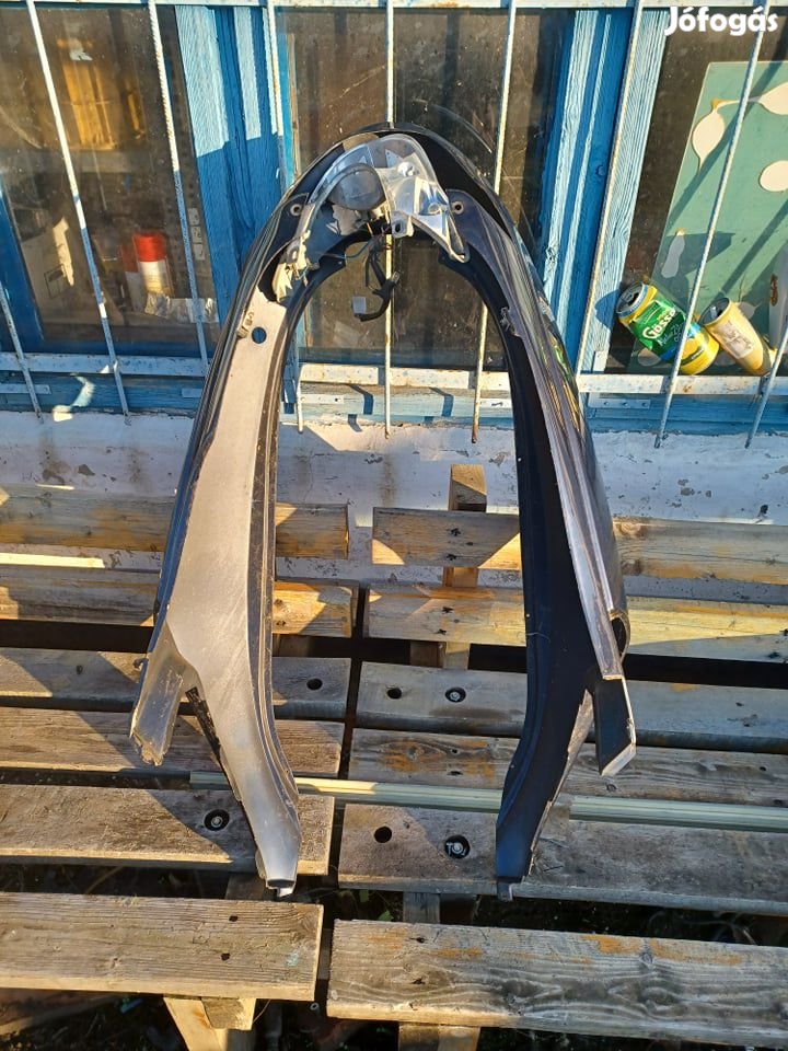 Aprilia Leonardo st ülés alatti idom