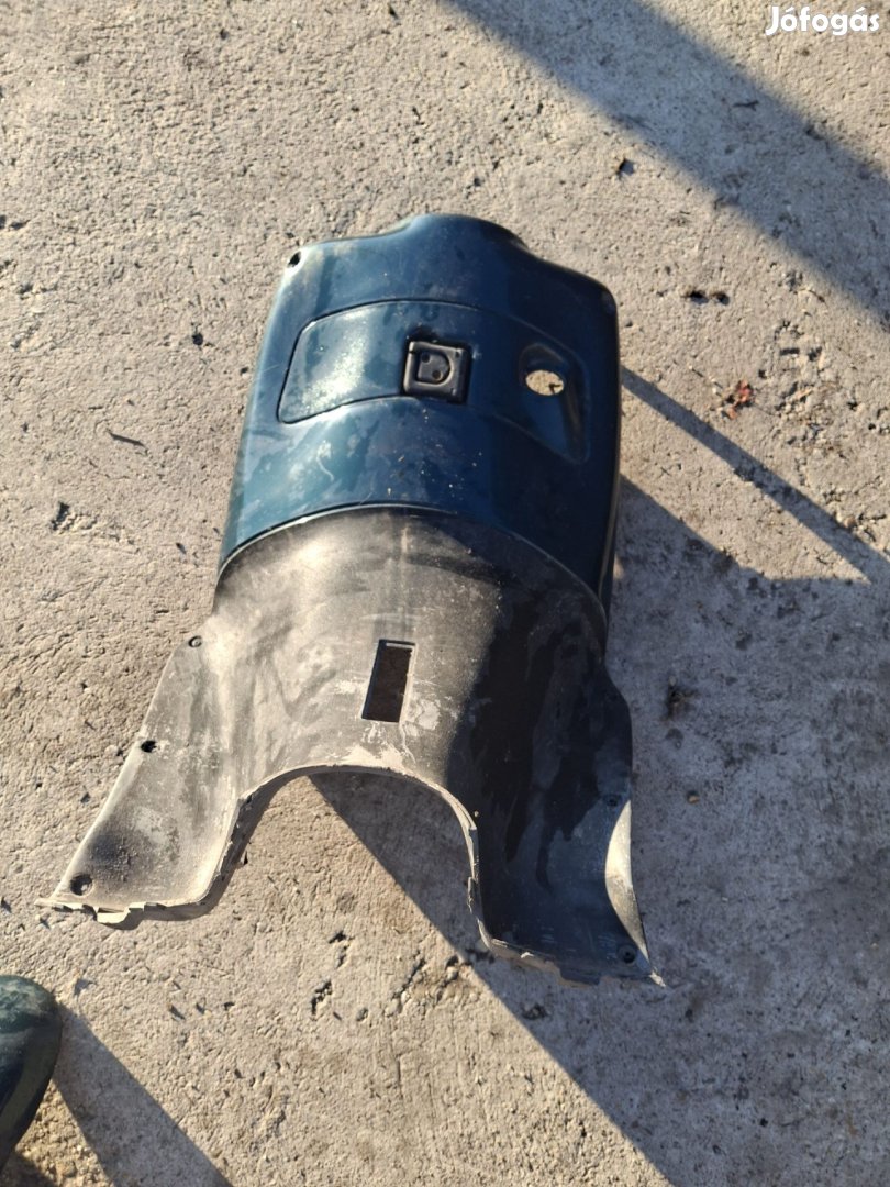 Aprilia Leonardo térd idom