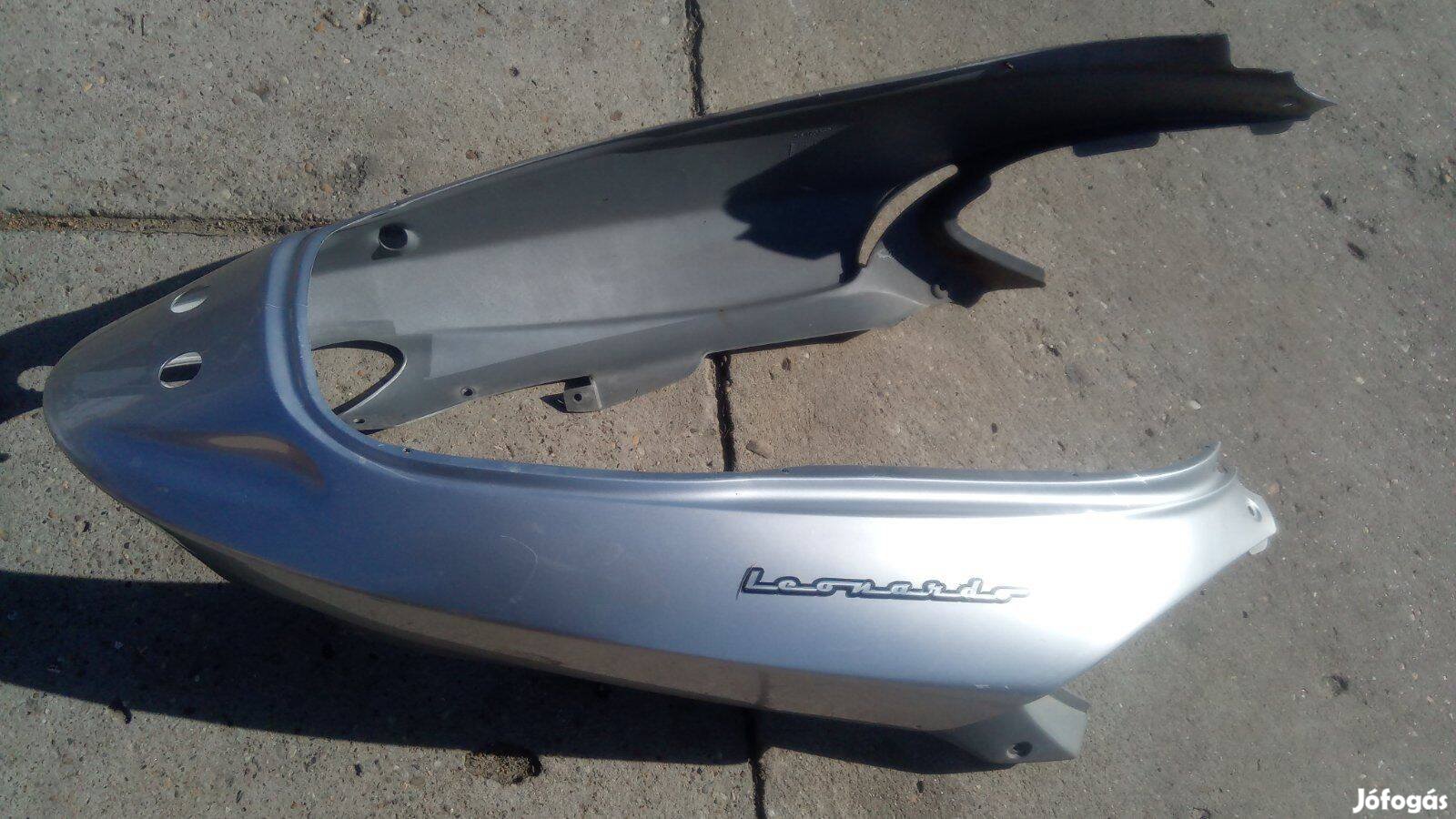 Aprilia Leonardo ülés alatti idom