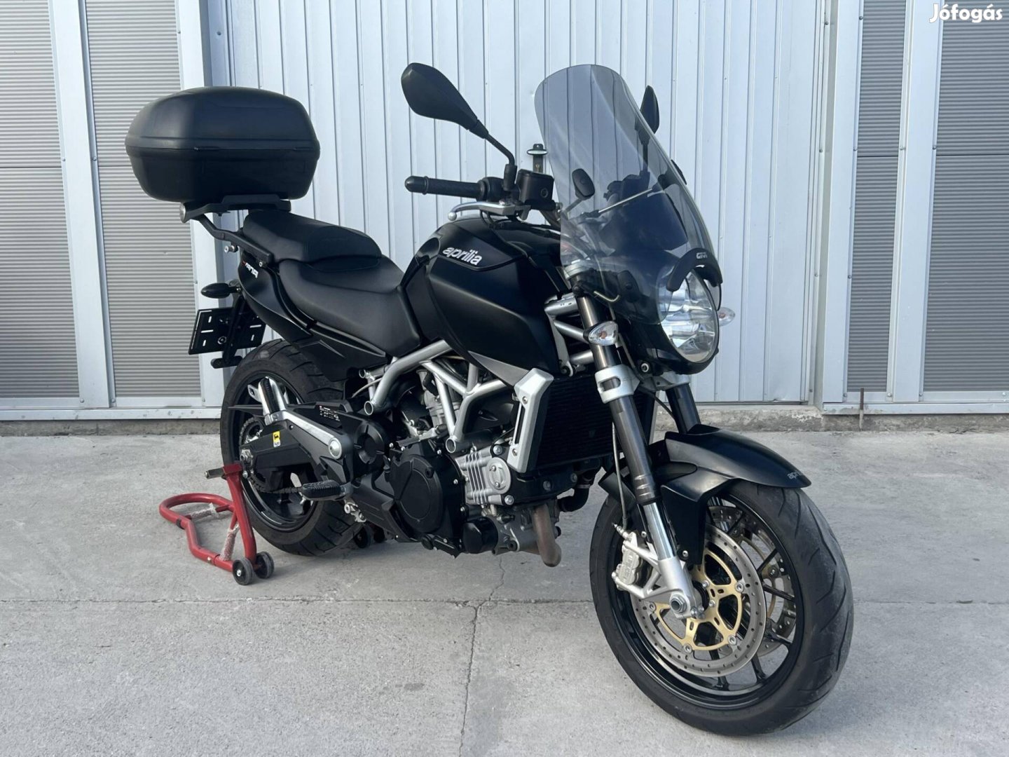 Aprilia MANA ..