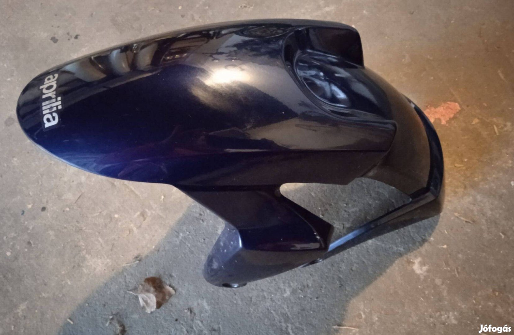Aprilia Mana első sárvédő