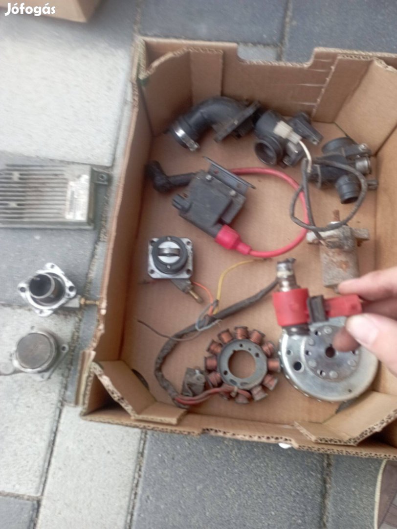 Aprilia Morini Kör Ditech SR Bontás Alkatrészek