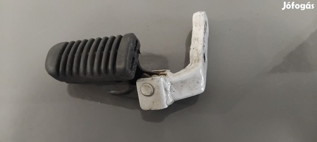 Aprilia Pegaso 650 Jobb oldali lábtartó