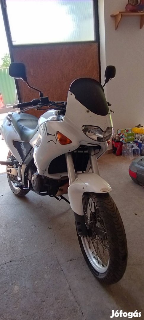 Aprilia Pegaso 650 bontott alkatrészek 
