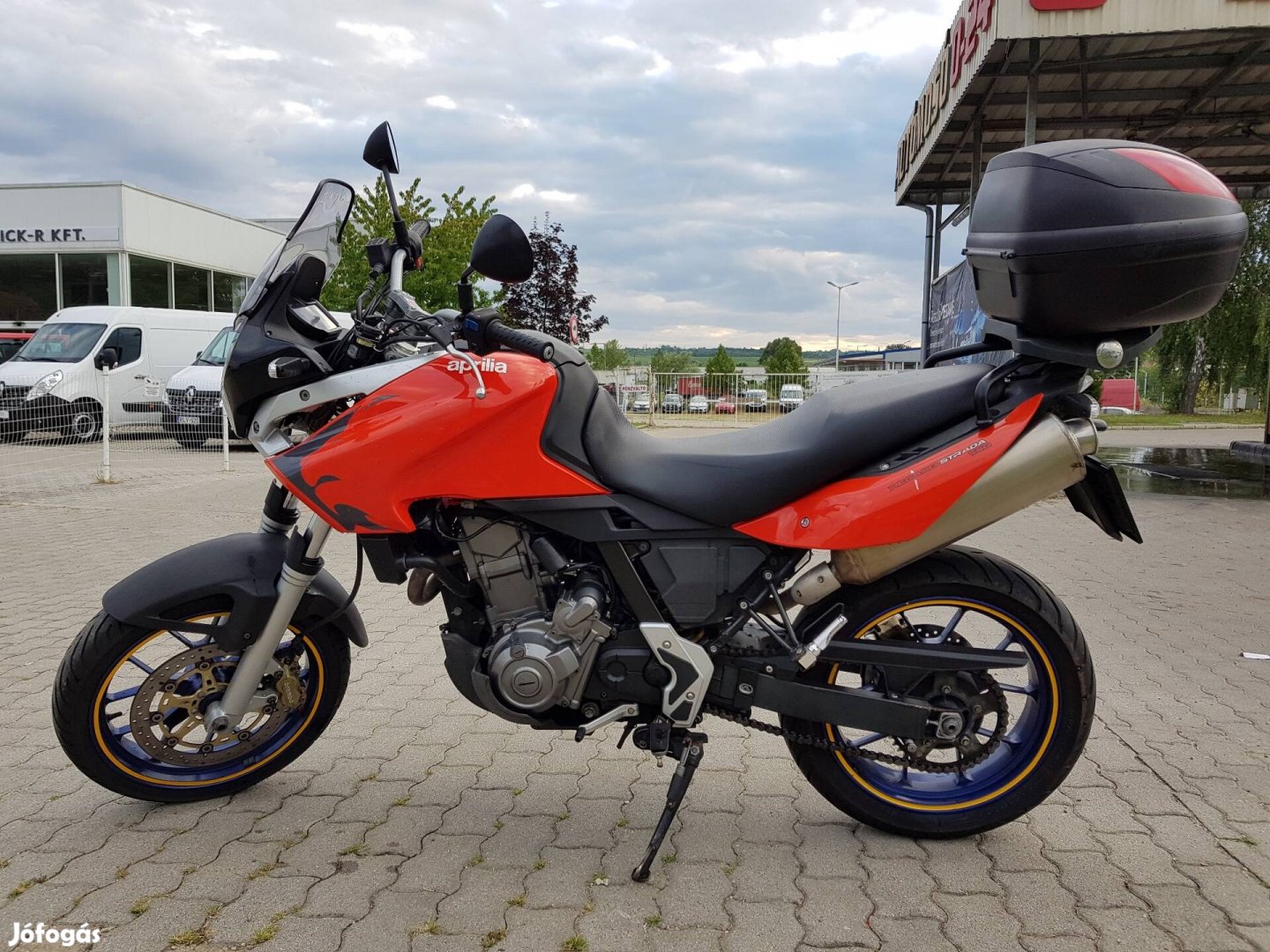 Aprilia Pegaso Strada 660 Túra 