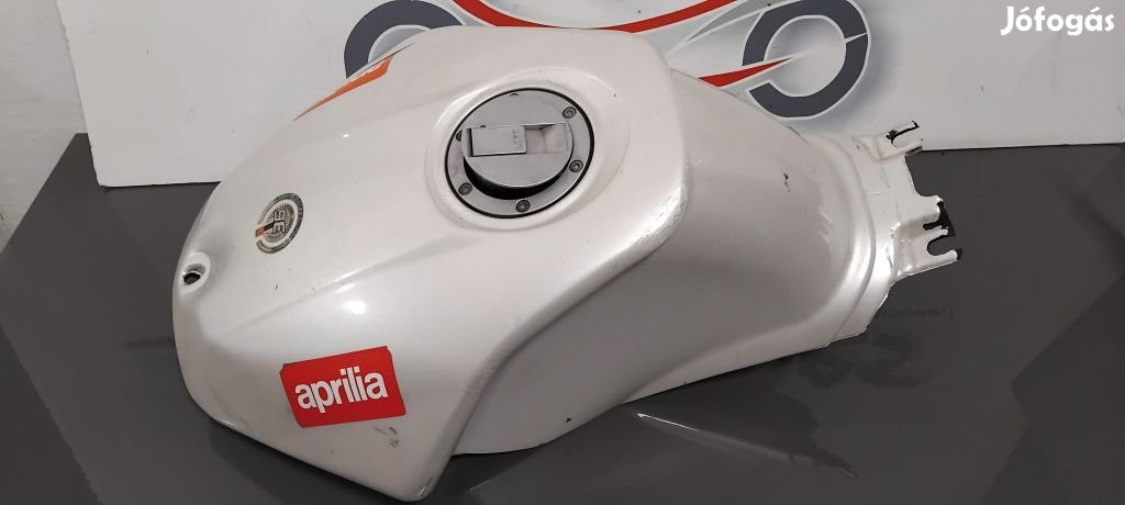 Aprilia RS4 50 Üzemanyagtartály