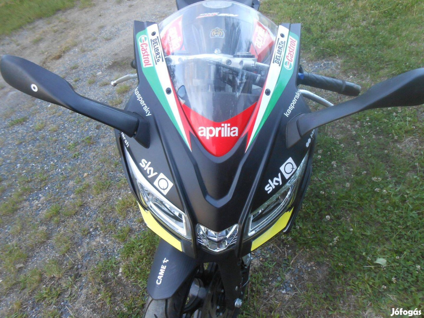 Aprilia RS 125,2023-as,Osztrák-ról :komplett fejidom eladó