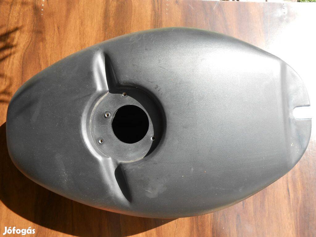 Aprilia RS 125 Tank 00244