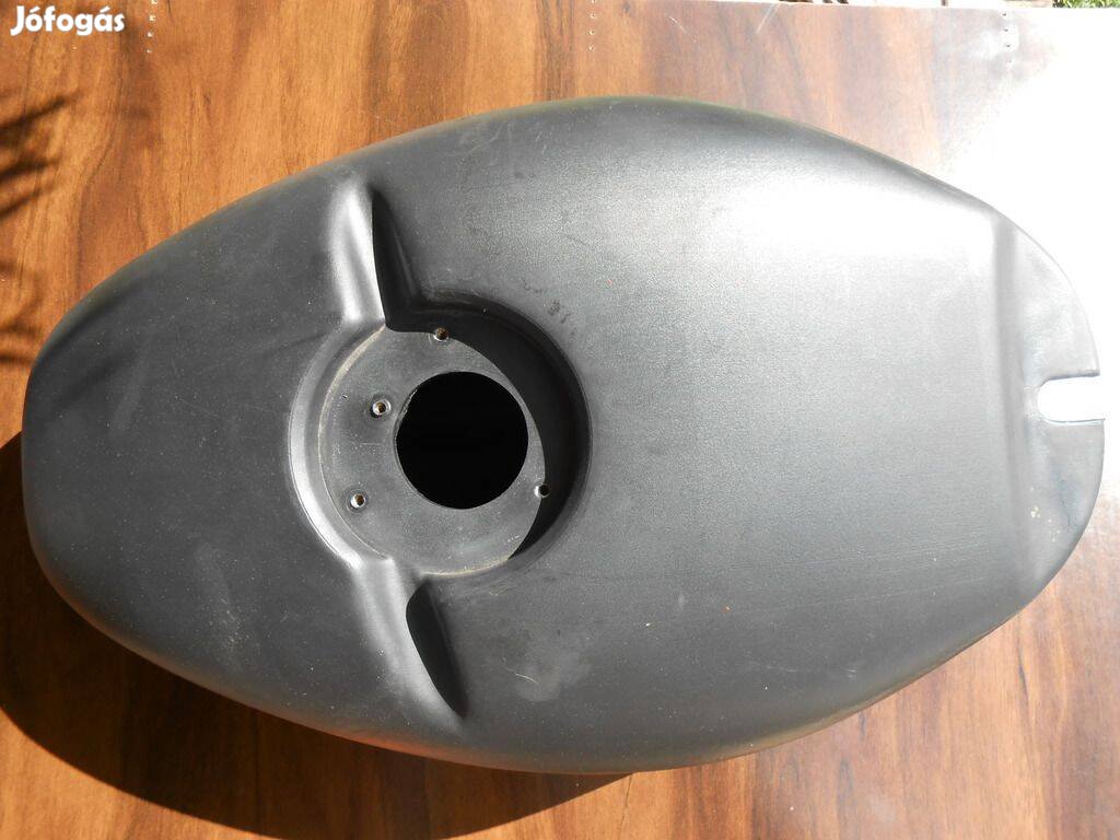 Aprilia RS 125 Tank 00244