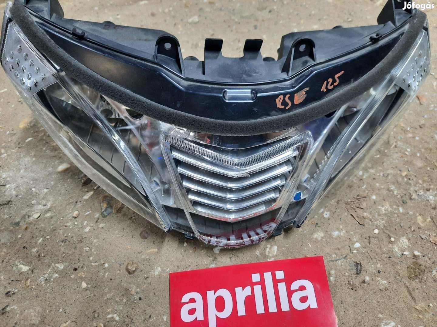 Aprilia Rs4 50 elsőlámpa eladó.