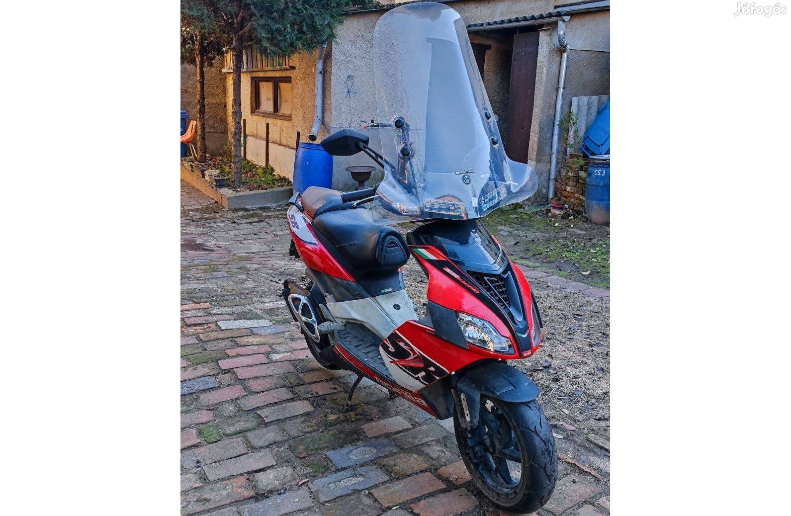 Aprilia SR50 Factory első plexi