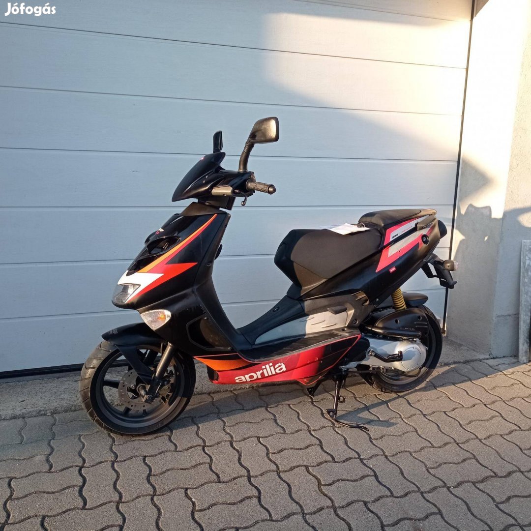 Aprilia SR 50 LC 2T Kitűnő motorral! Foglalózva!