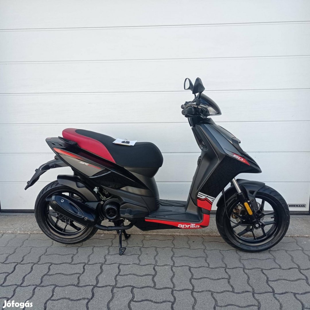 Aprilia SR 50 Motard 2T Szép gyári! Foglalózva!