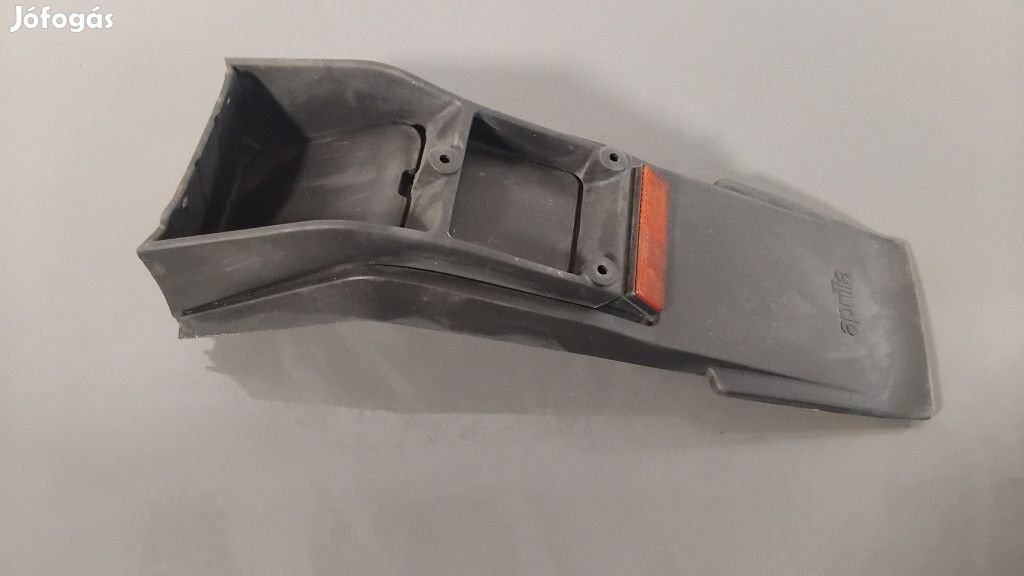 Aprilia SR 50 - Hátsó sárvédő - Dis. 108685