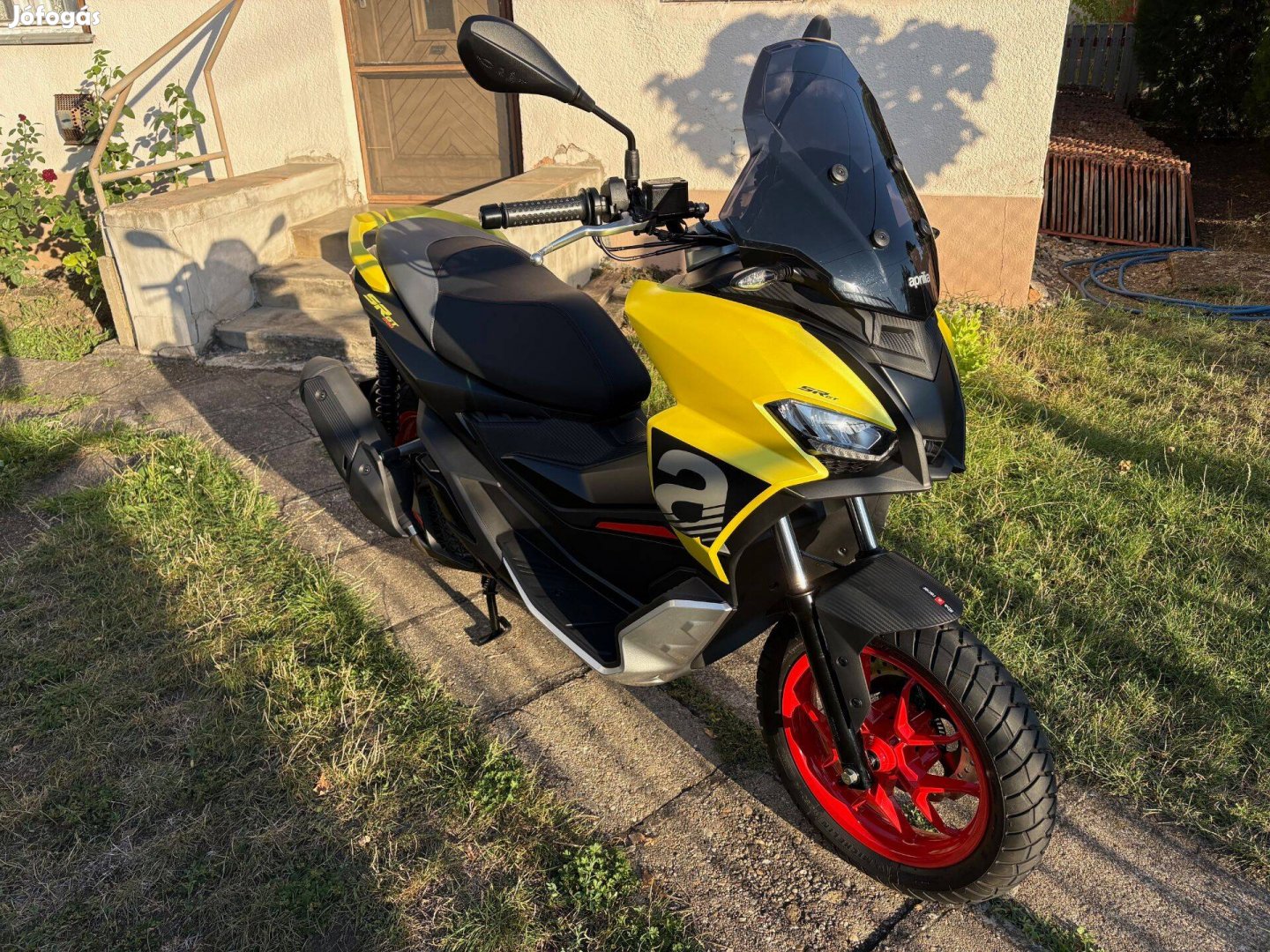 Aprilia SR GT200 túrarobogó, nem csak városi használatra