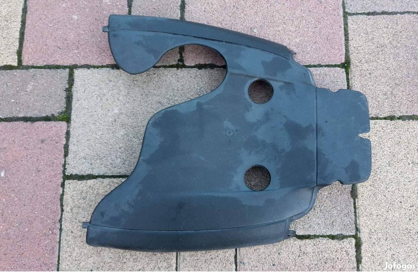 Aprilia SR Kör sisaktartó alatti idom