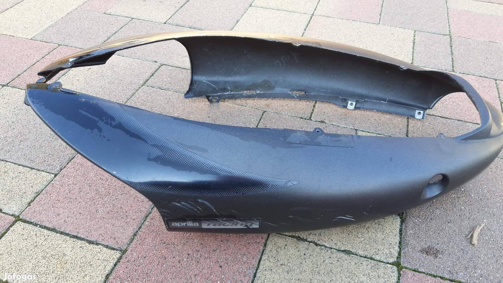 Aprilia SR Kör ülés alatti idom