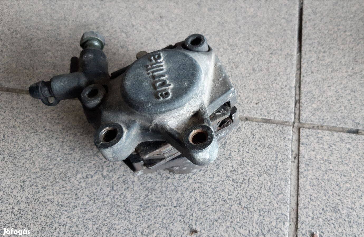 Aprilia Scarabeo 100 4t féknyereg