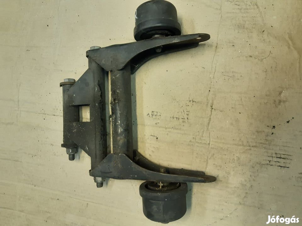 Aprilia Scarabeo 125 150 Motor tartó segéd váz szilentekkel