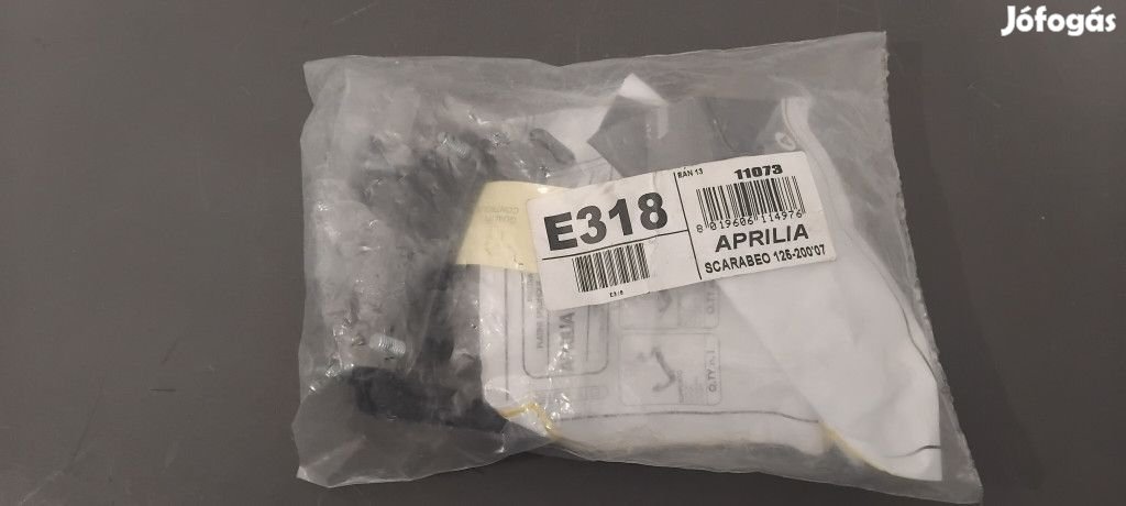 Aprilia Scarabeo 125 2000-2007 Doboztartó konzol