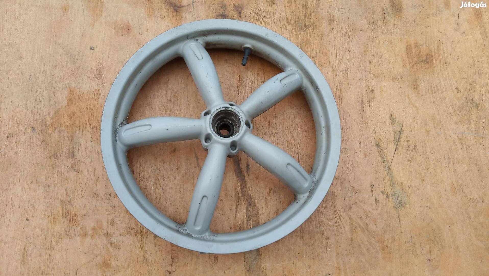 Aprilia Scarabeo 125 - 200 hátsó felni 16"-os