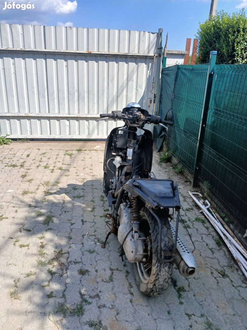 Aprilia Scarabeo 150 csak bontás 