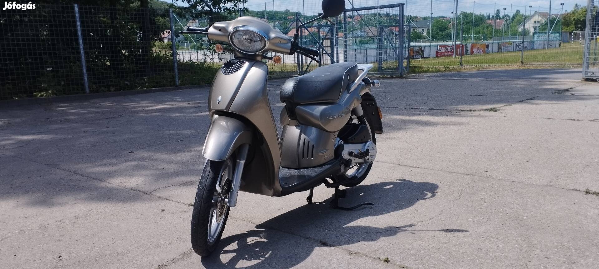 Aprilia Scarabeo 50 4T eladó 