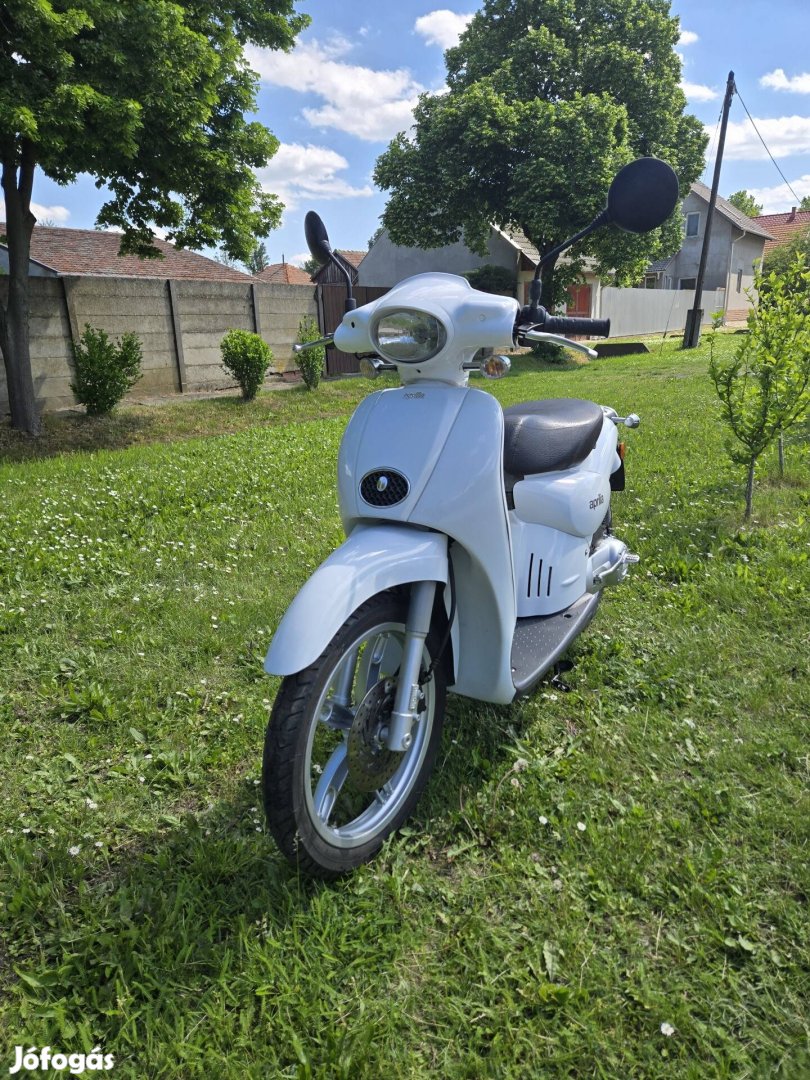 Aprilia Scarabeo 50