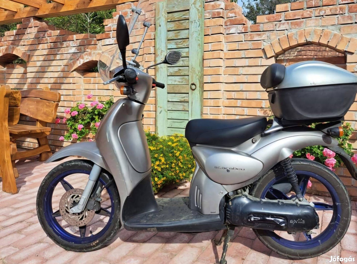 Aprilia Scarabeo 50 alkatrészek eladók