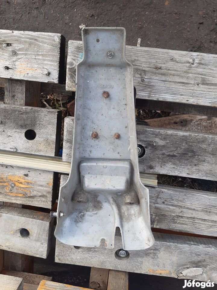 Aprilia Scarabeo hátsó sárvédő