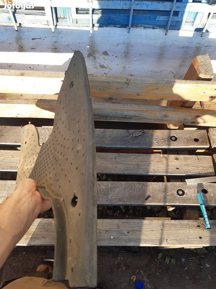 Aprilia Scarabeo taposó idom