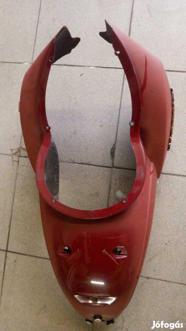 Aprilia Scarabeo ülés alatti idom