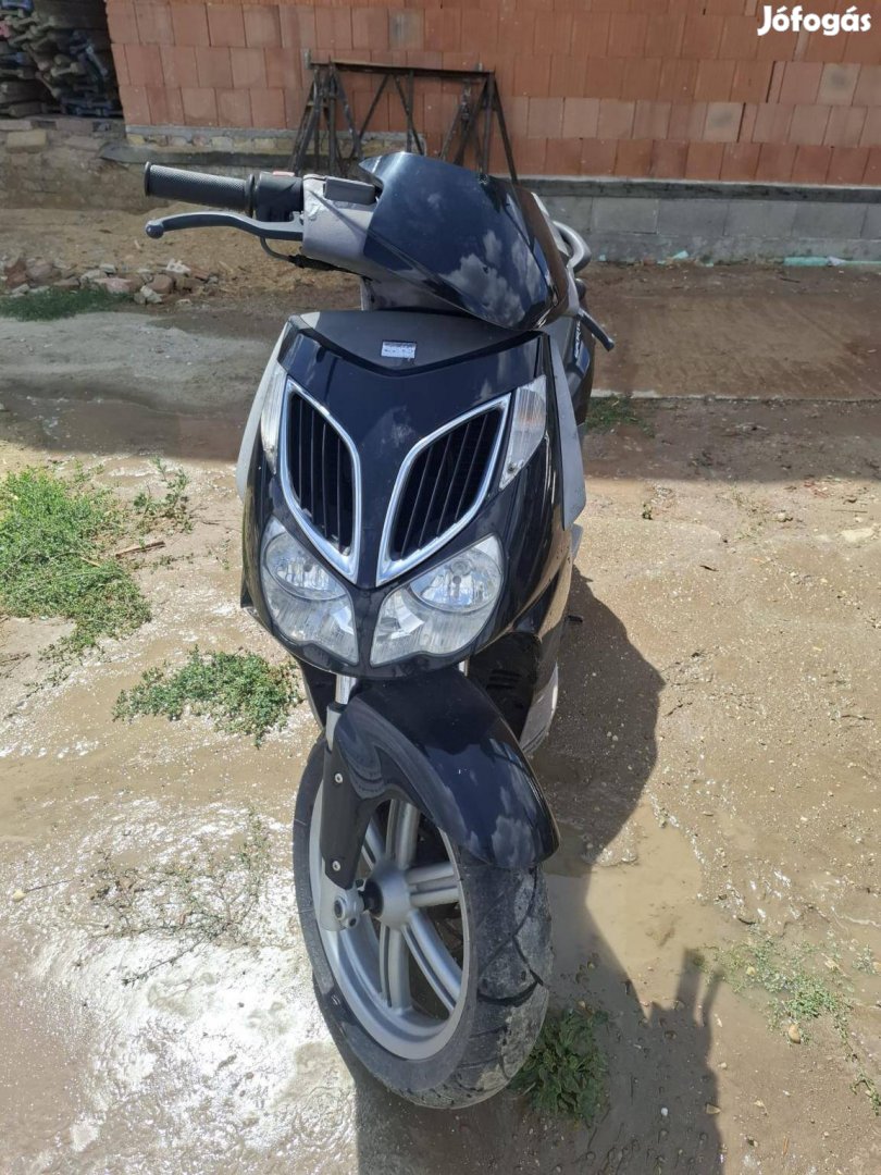 Aprilia Sport City Cube 200