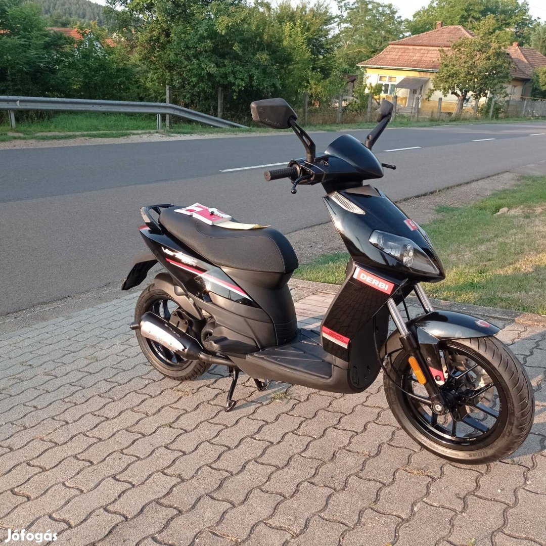 Aprilia Sport City ONE 50 2T / Derbi Variant 20...