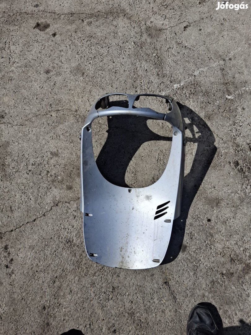 Aprilia Sportcity első idom