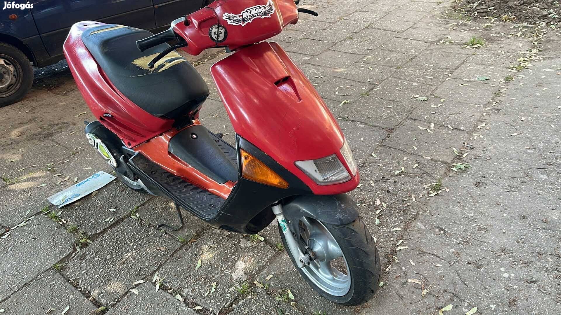 Aprilia Sr 50 old álló minarelli blokkos alkatrésznek!