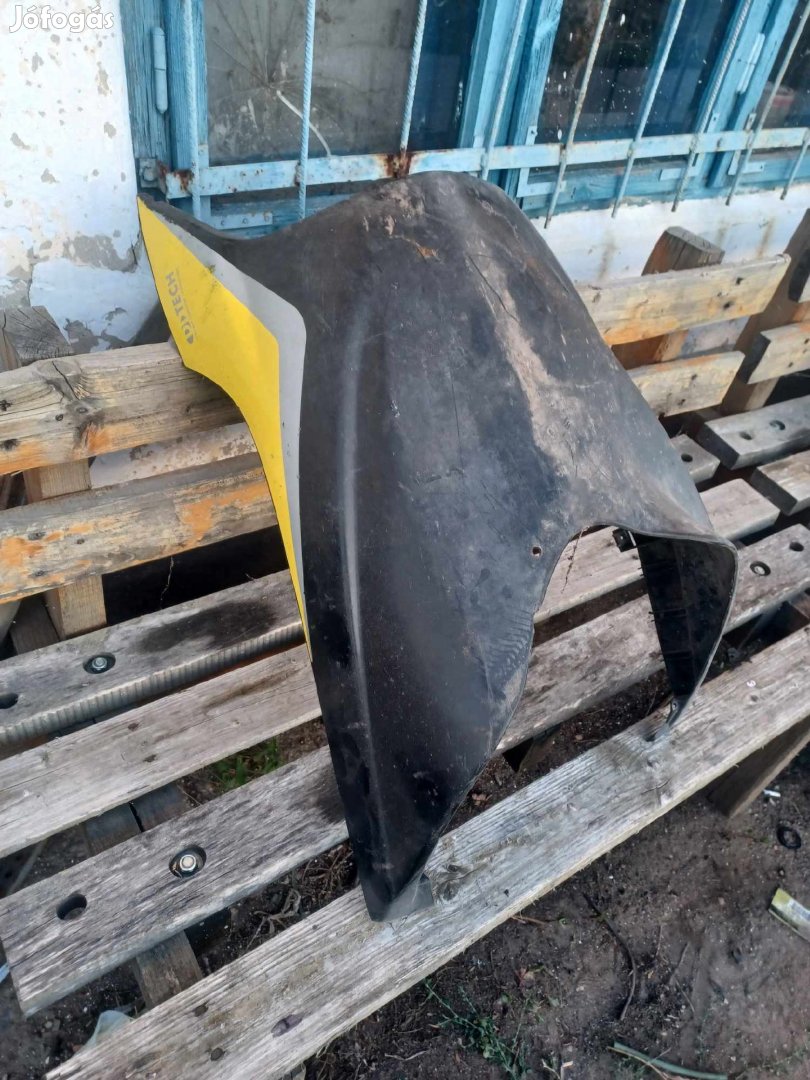 Aprilia Sr kör lámpás modell has idom