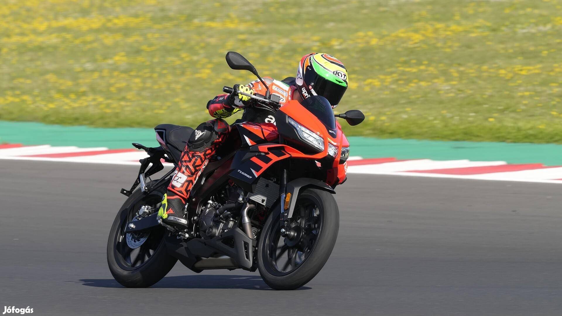 Aprilia Tuono 125 ABS 2024-es modell Rendelhető...