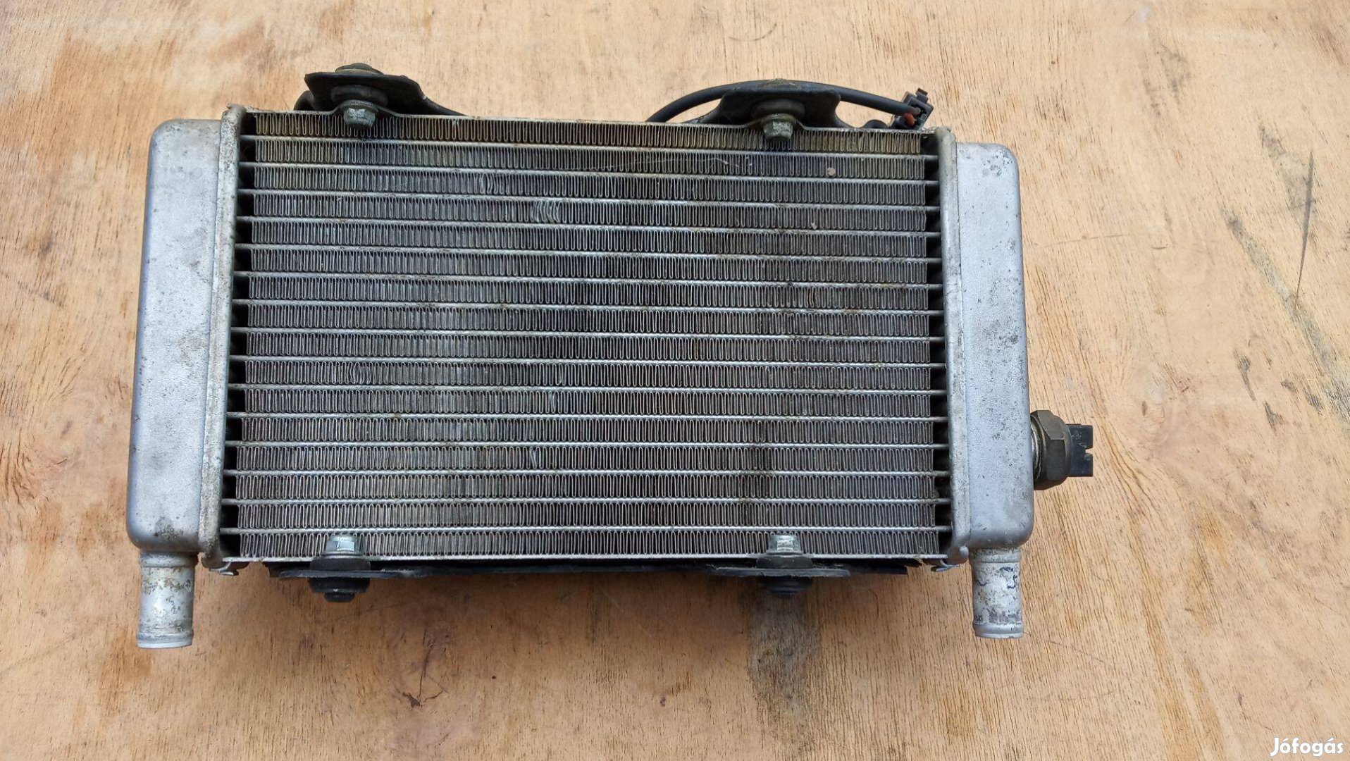 Aprilia atlantic 200 hűtő