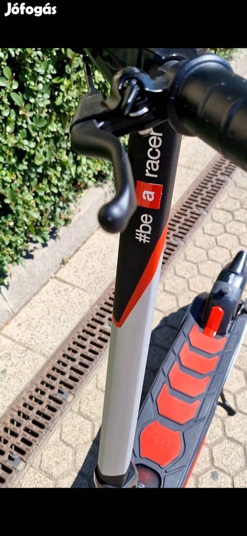 Aprilia esr1