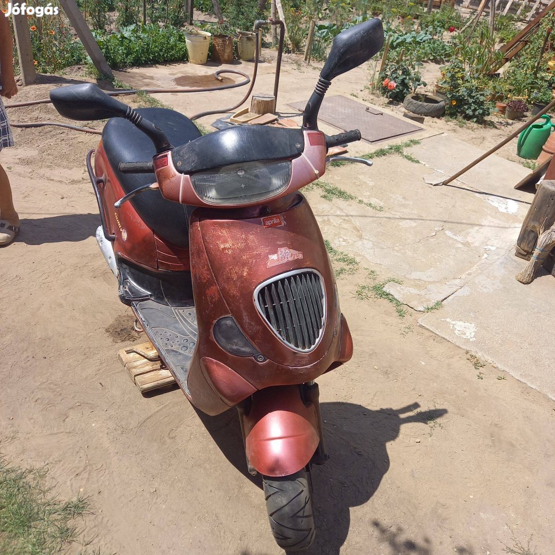 Aprilia robogó eladó