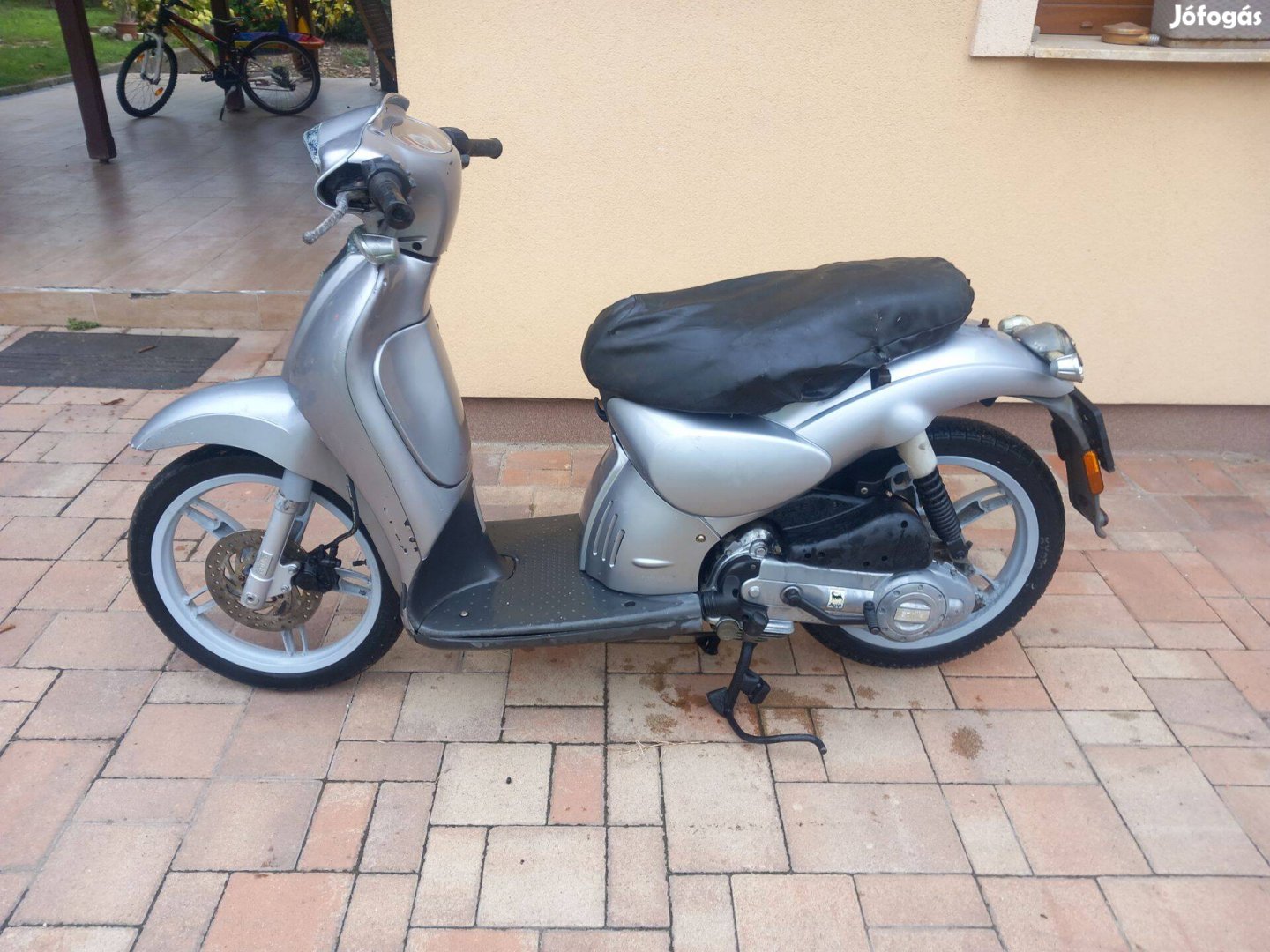 Aprilia scarabeo 50 4t