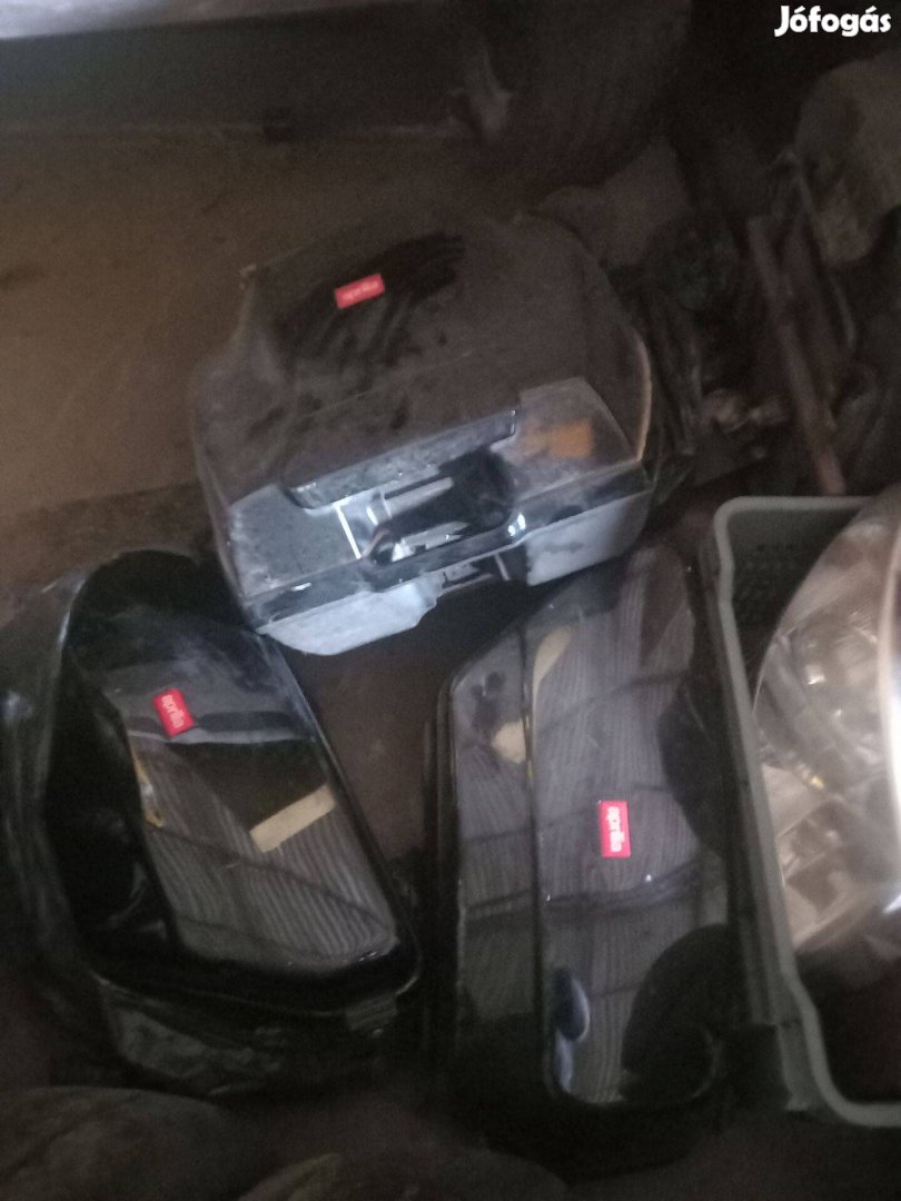 Aprilia scarabeo dobozok